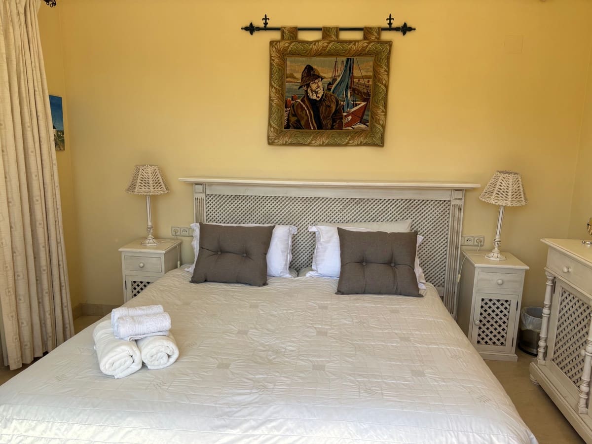 3 soverom Leilighet til salgs i Marbella med svømmebasseng garasje - € 1 100 000 (Ref: 9664361)