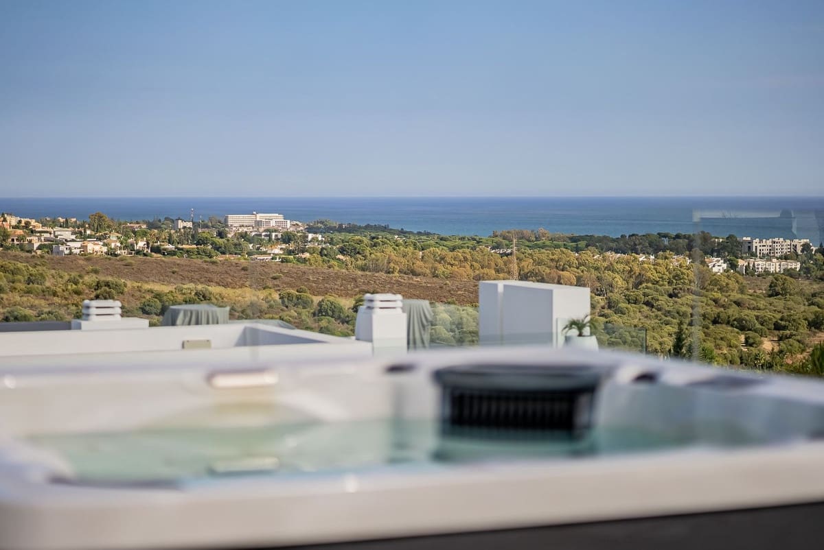 Chalet de 5 habitaciones en Estepona en venta - 4.750.000 € (Ref: 9664364)