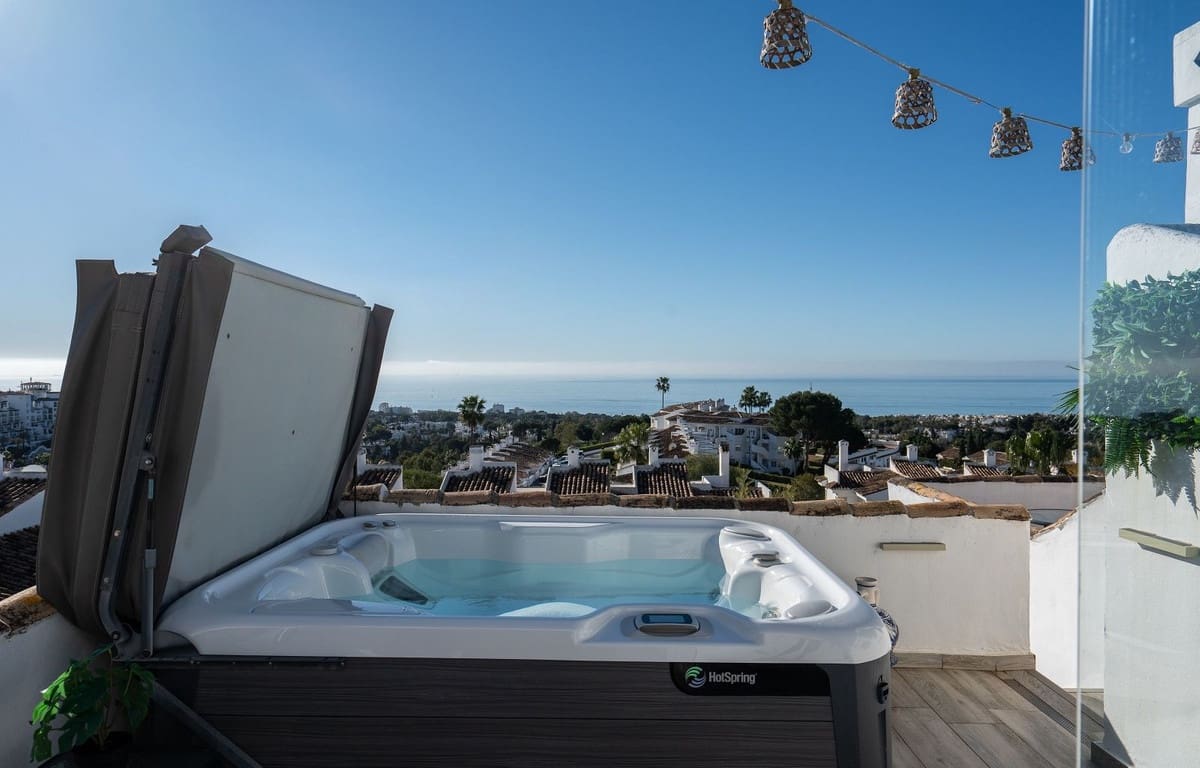 3 bedroom Villa for sale in Mijas with pool garage - € 610,000 (Ref: 9668307)