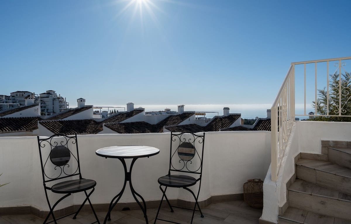 3 bedroom Villa for sale in Mijas with pool garage - € 610,000 (Ref: 9668307)