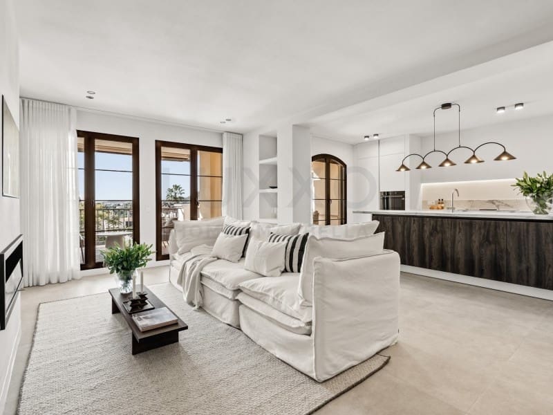 Piso de 2 habitaciones en Benahavís en venta con piscina garaje - 675.000 € (Ref: 9669269)