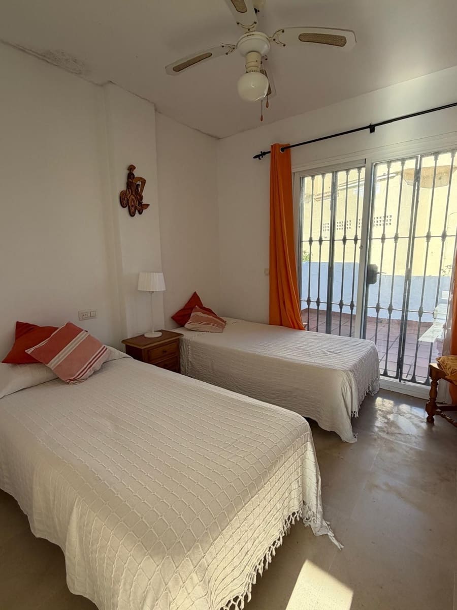 3 soverom Leilighet til salgs i Casares med svømmebasseng garasje - € 450 000 (Ref: 9669272)