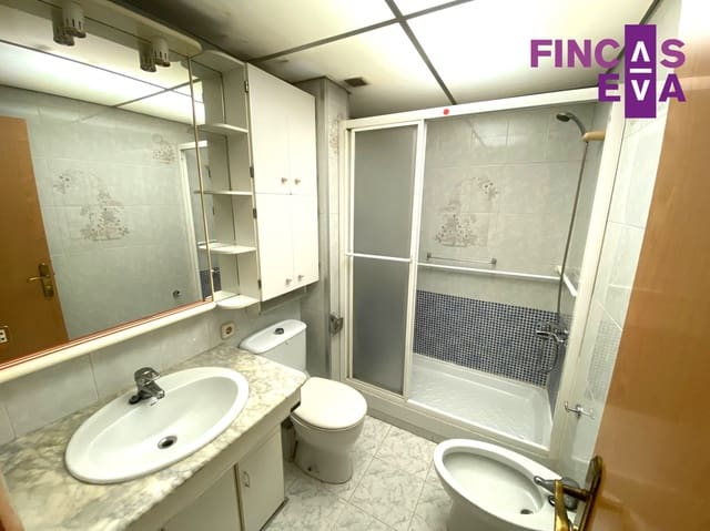 3 camera da letto Appartamento in vendita in Canyelles, Barcelona città - 249.000 € (Rif: 9671317)
