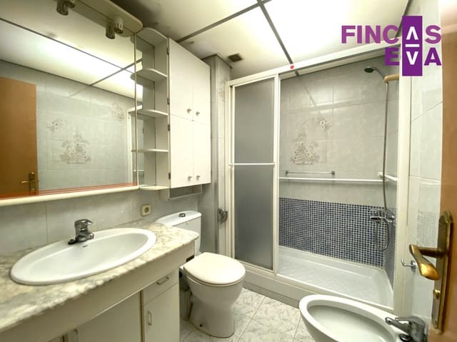 3 camera da letto Appartamento in vendita in Canyelles, Barcelona città - 249.000 € (Rif: 9671317)