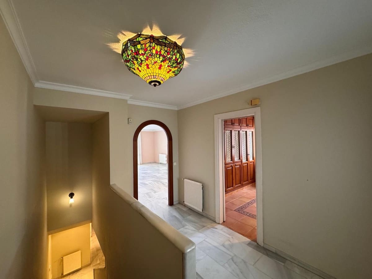 3 bedroom Villa for sale in Manilva with pool garage - € 570,000 (Ref: 9676013)