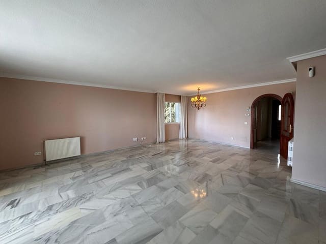 3 bedroom Villa for sale in San Luis de Sabinillas, Manilva with pool garage - € 570,000 (Ref: 9676013)