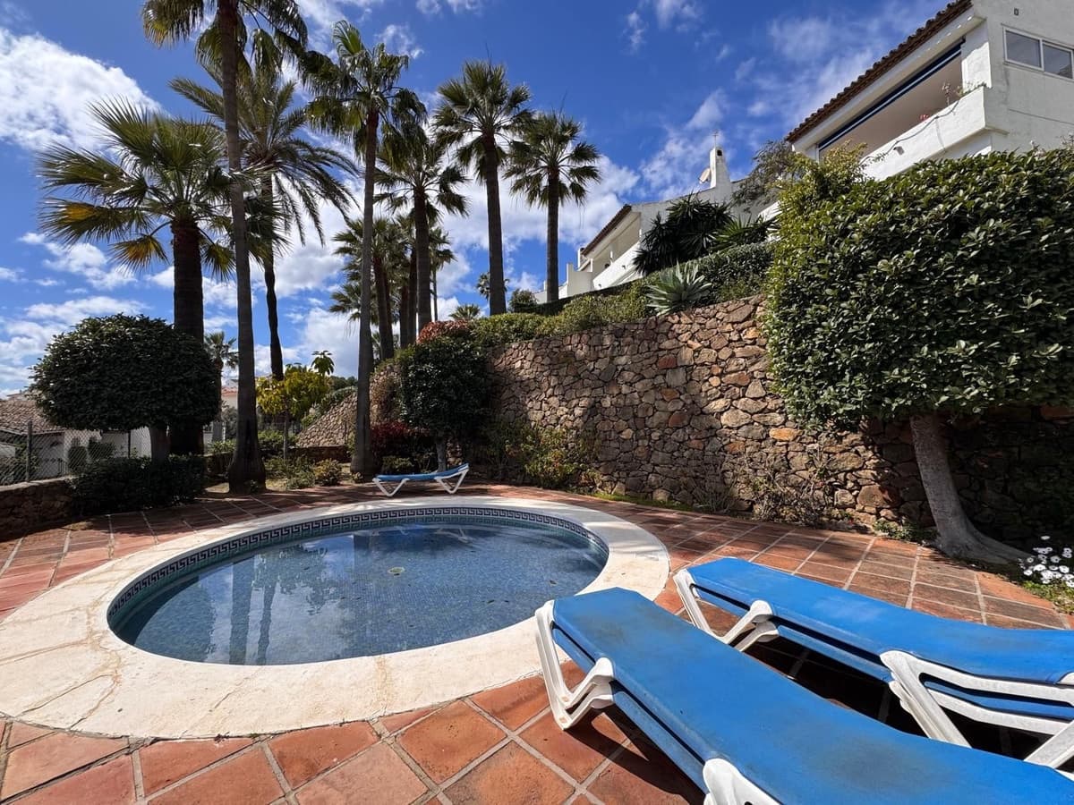 3 bedroom Villa for sale in Manilva with pool garage - € 570,000 (Ref: 9676013)