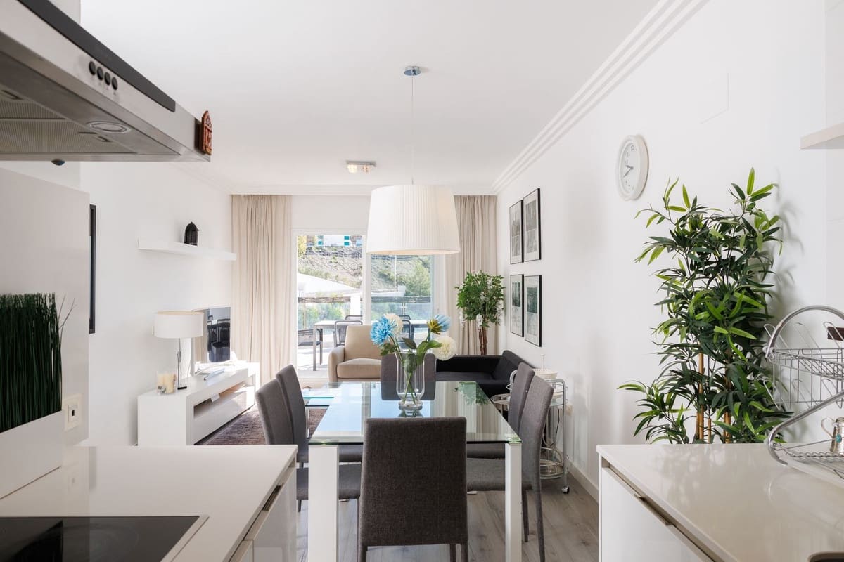 2 makuuhuone Asunto myytävänä paikassa Benahavis - 465 000 € (Ref: 9676345)