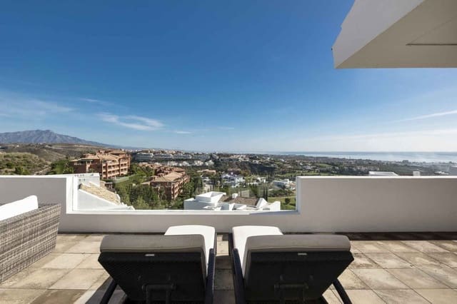 3 bedroom Flat for sale in Benahavís with garage - € 1,395,000 (Ref: 9676346)