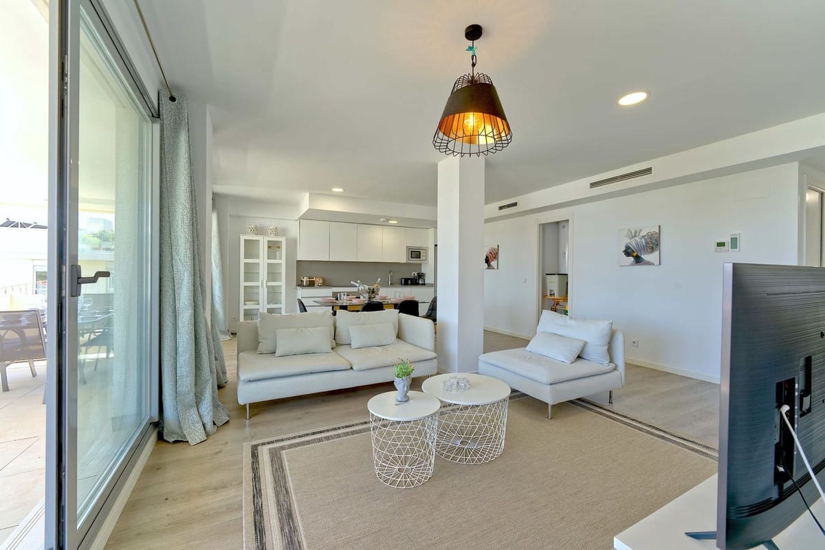 Piso de 3 habitaciones en Buenas Noches en venta con piscina garaje - 495.000 € (Ref: 9676350)