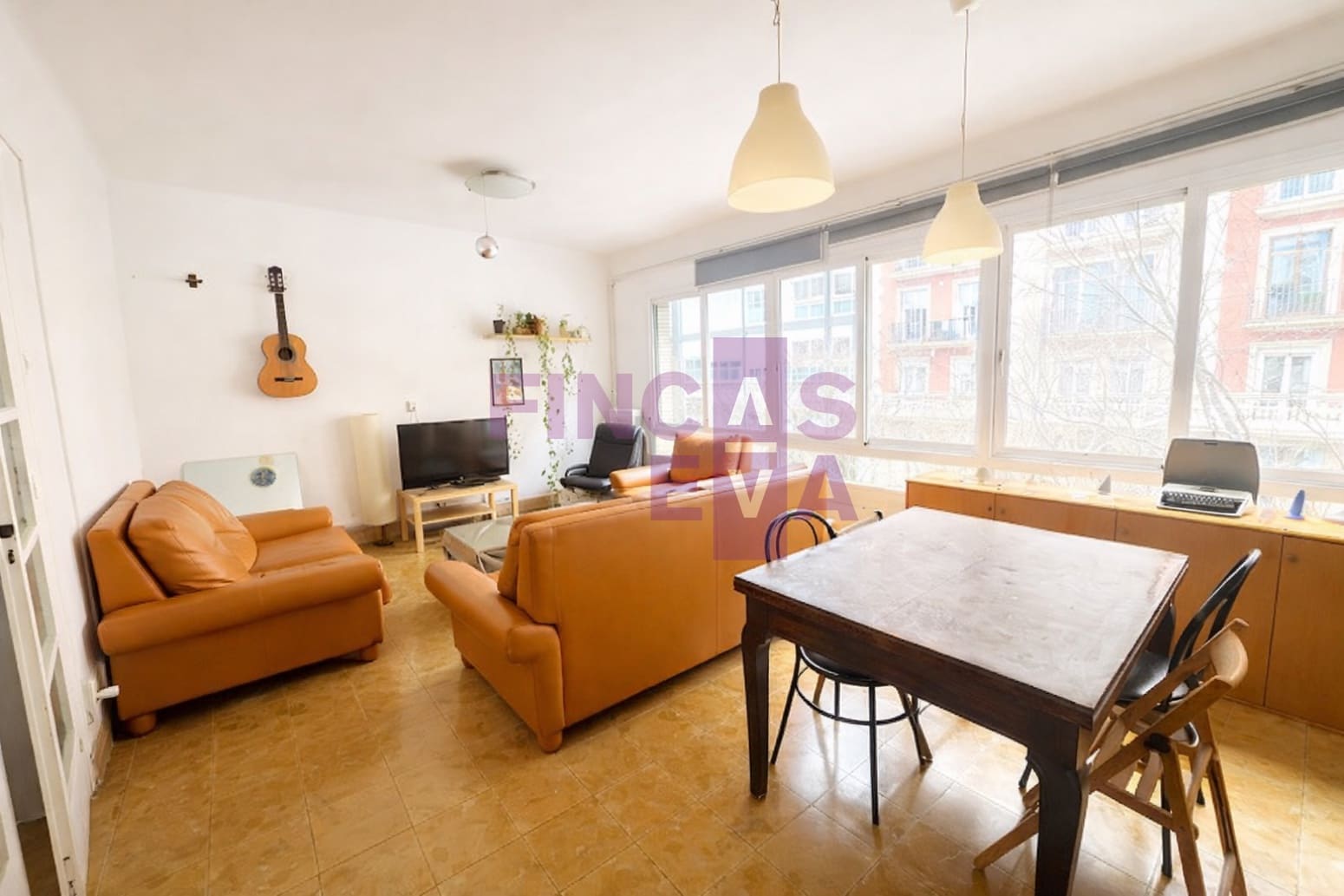 Piso de 3 habitaciones en Barcelona ciudad en venta - 460.000 € (Ref: 9676531)