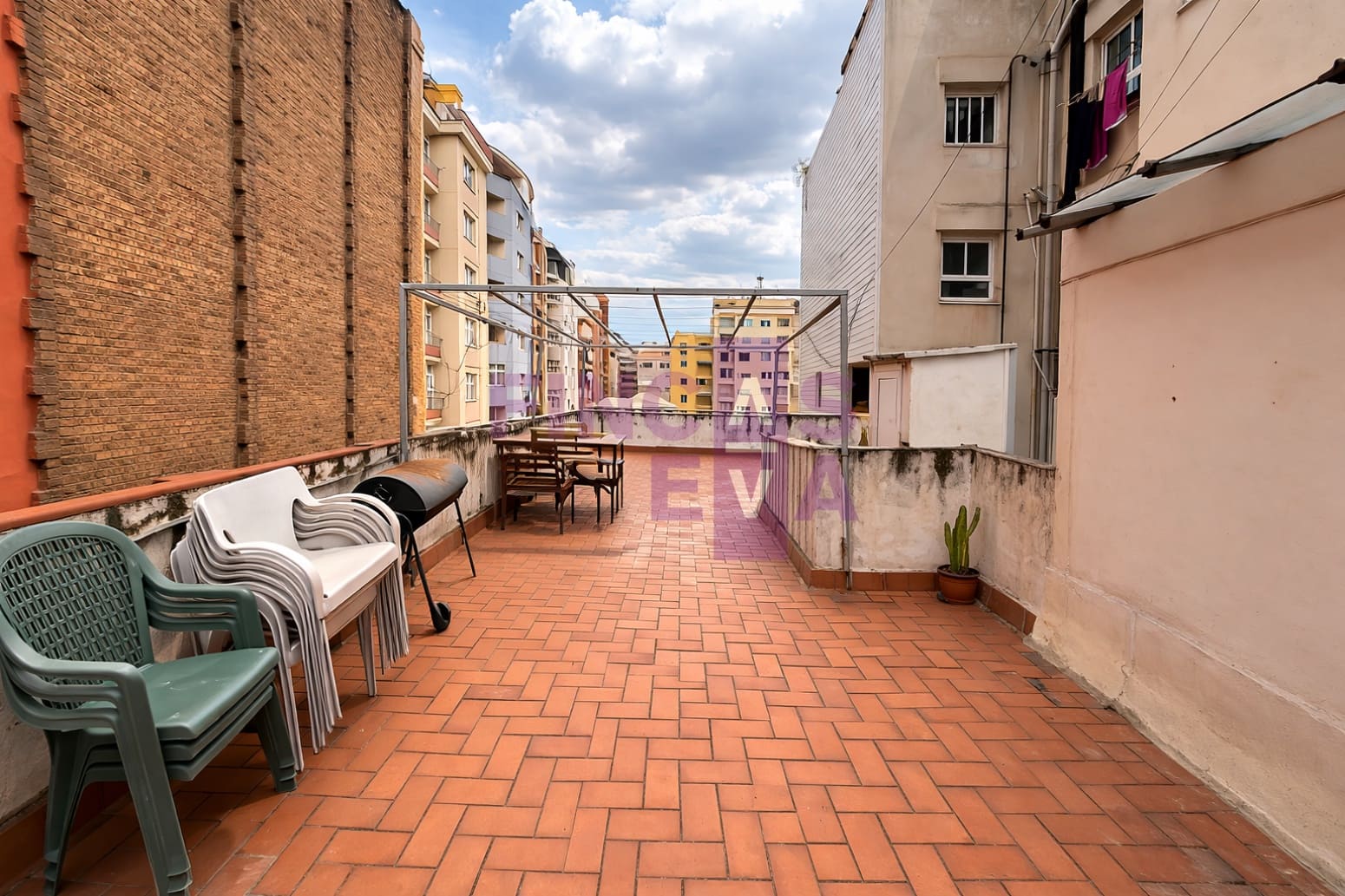 Piso de 3 habitaciones en Barcelona ciudad en venta - 460.000 € (Ref: 9676531)