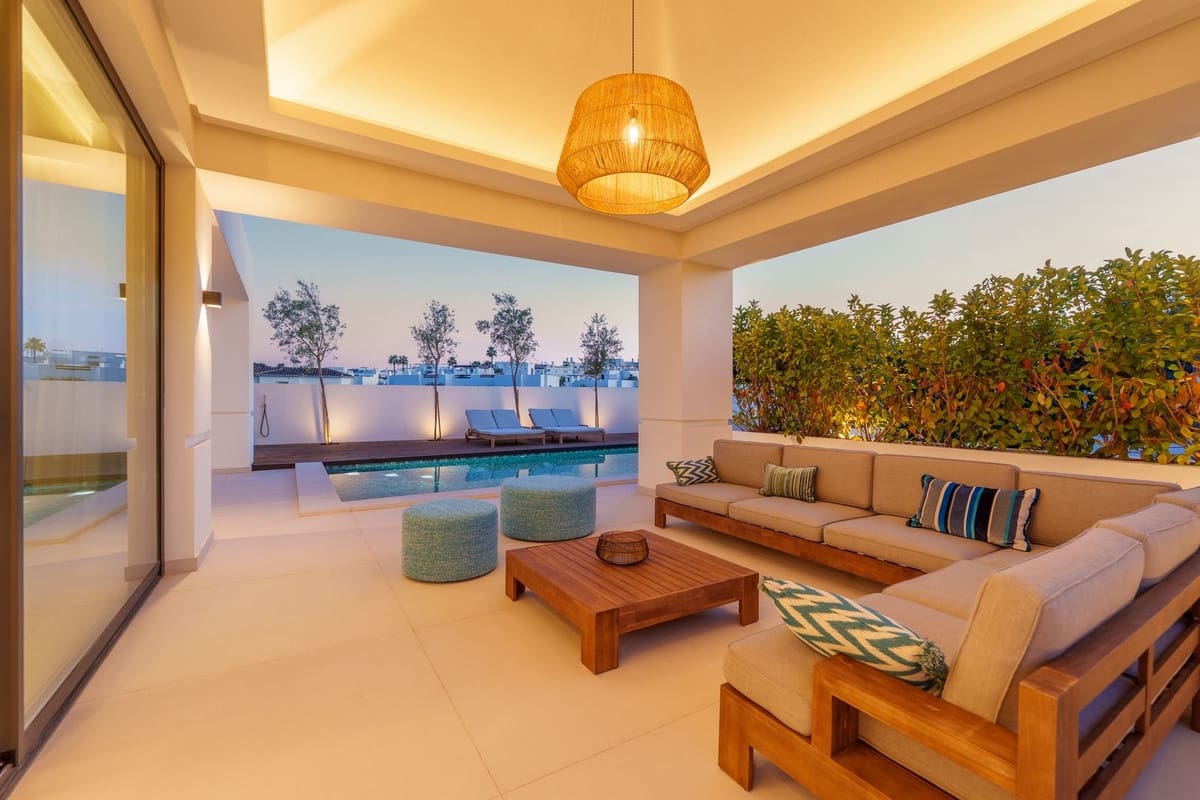 5 sovrum Villa till salu i Marbella med pool - 4 580 000 € (Ref: 9677966)