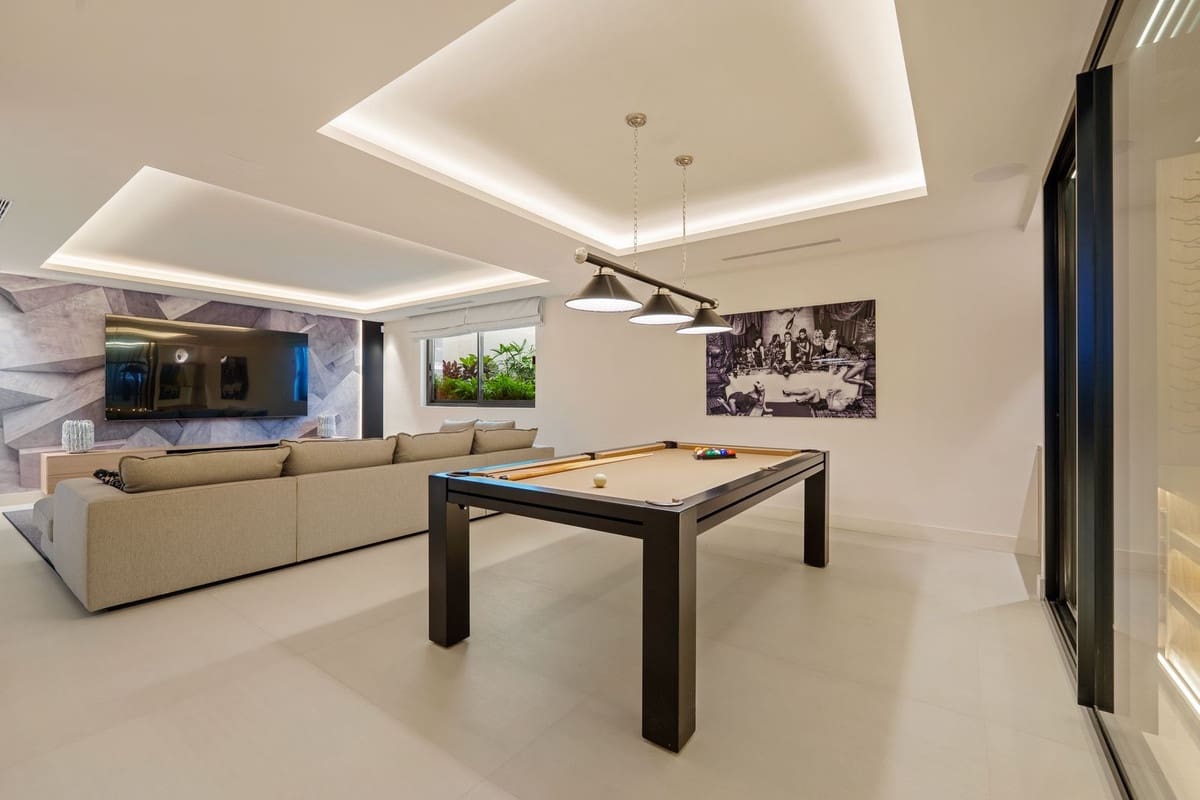 5 sovrum Villa till salu i Marbella med pool - 4 580 000 € (Ref: 9677966)