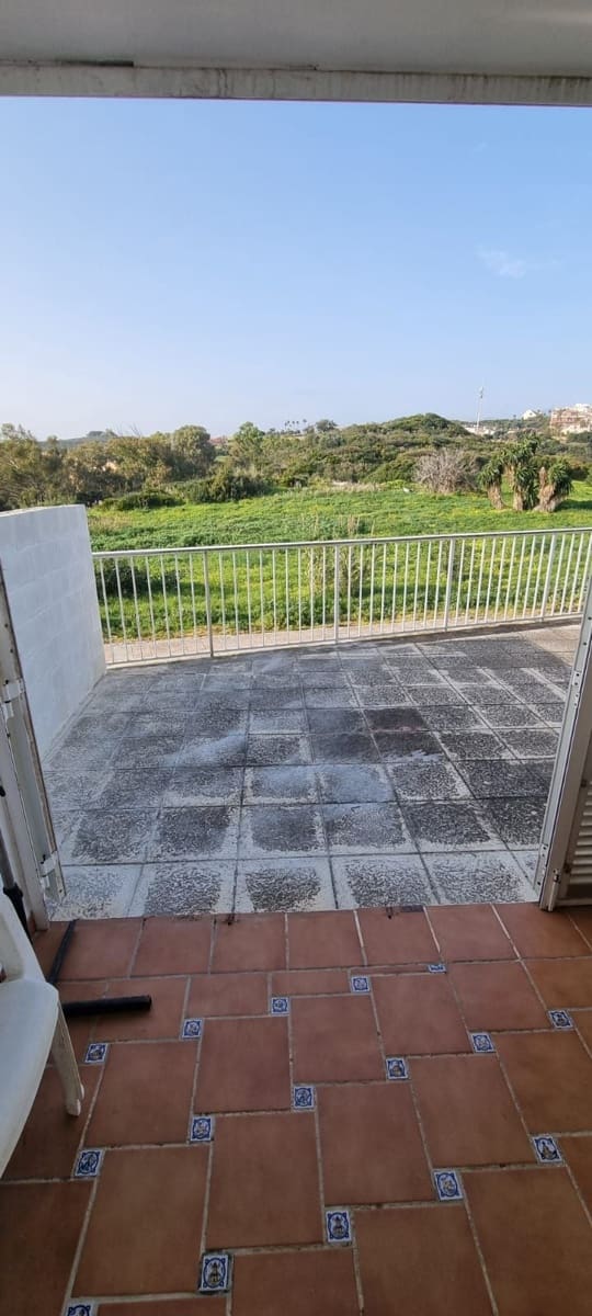 2 soveværelse Lejlighed til salg i Manilva med swimmingpool garage - € 244.000 (Ref: 9678303)