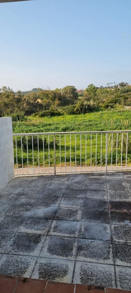 2 soveværelse Lejlighed til salg i Manilva med swimmingpool garage - € 244.000 (Ref: 9678303)