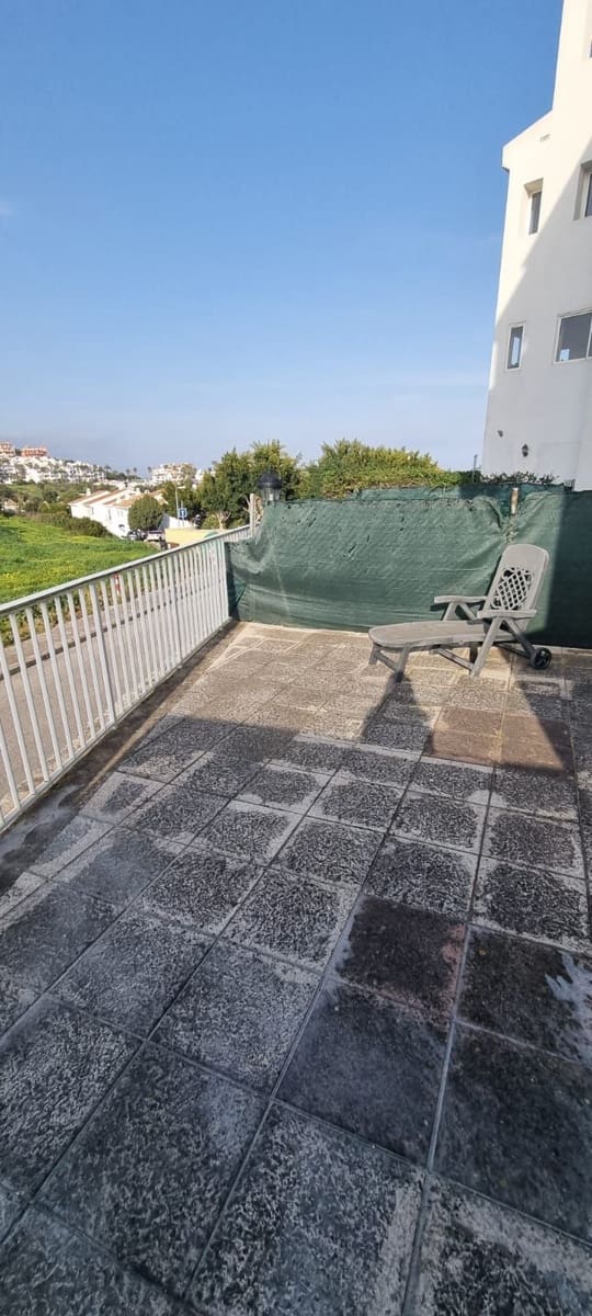 2 soveværelse Lejlighed til salg i Manilva med swimmingpool garage - € 244.000 (Ref: 9678303)