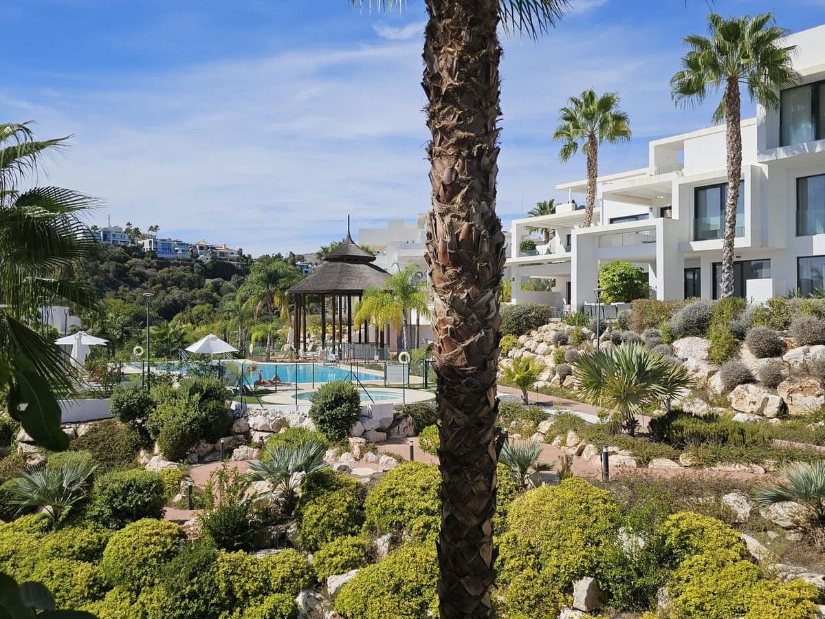 2 quarto Apartamento para venda em Estepona com piscina garagem - 850 000 € (Ref: 9679170)