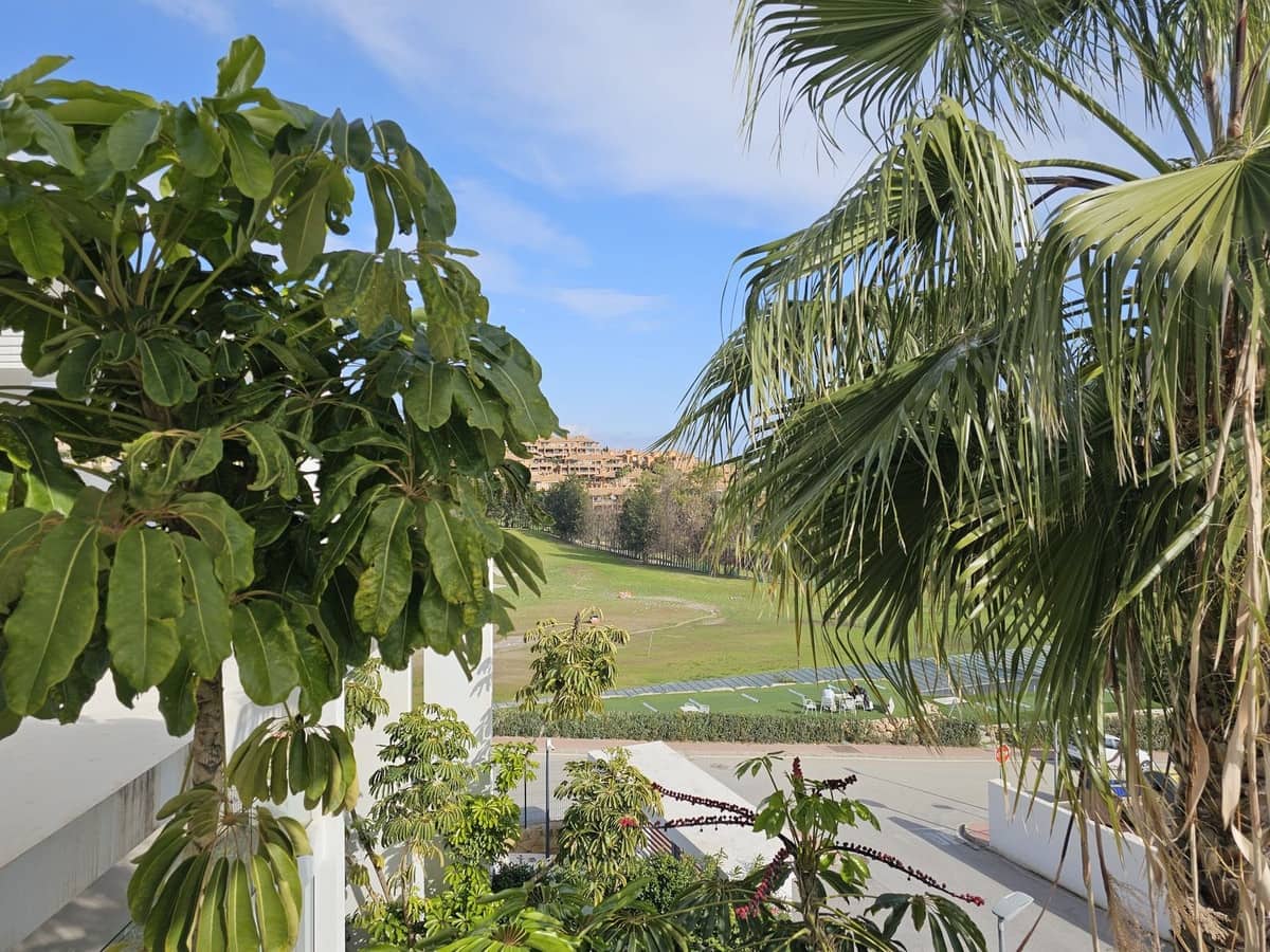 2 quarto Apartamento para venda em Estepona com piscina garagem - 850 000 € (Ref: 9679170)