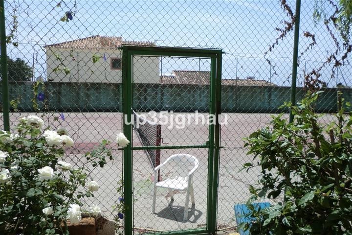 5 camera da letto Villa in vendita in Estepona con piscina garage - 1.695.000 € (Rif: 9679171)