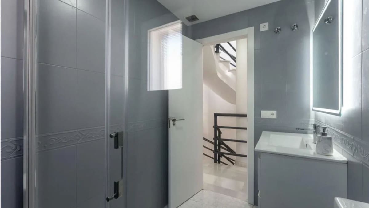 3 quarto Moradia para venda em Marbella com piscina - 770 000 € (Ref: 9684091)