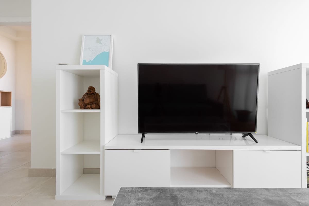 2 sovrum Lägenhet till salu i Estepona med pool garage - 399 000 € (Ref: 9684093)