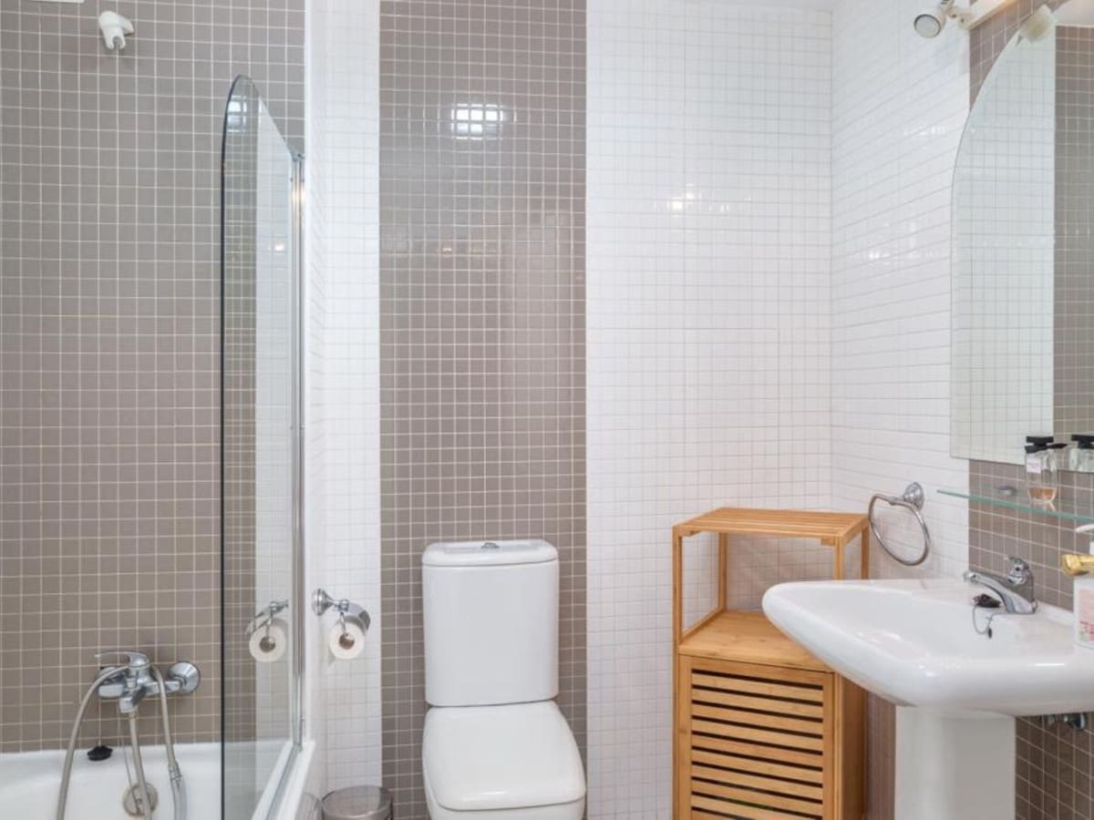 2 makuuhuone Asunto myytävänä paikassa Marbella mukana uima-altaan 
autotalli - 310 000 € (Ref: 9685499)