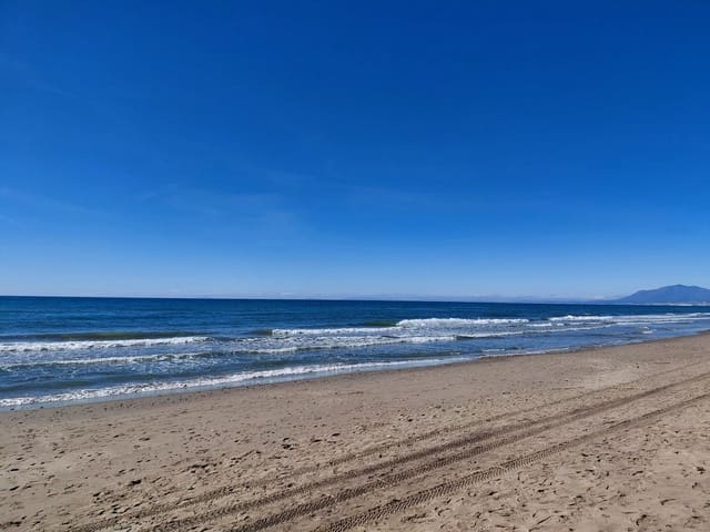 3 sypialnia Mieszkanie na sprzedaż w Marbesa, Marbella z basenem garażem - 825 000 € (Ref: 9685500)