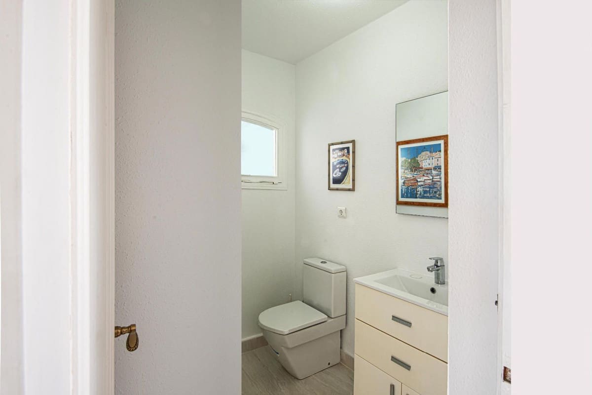 2 chambre Villa/Maison à vendre à Marbella avec piscine - 520 000 € (Ref: 9685759)