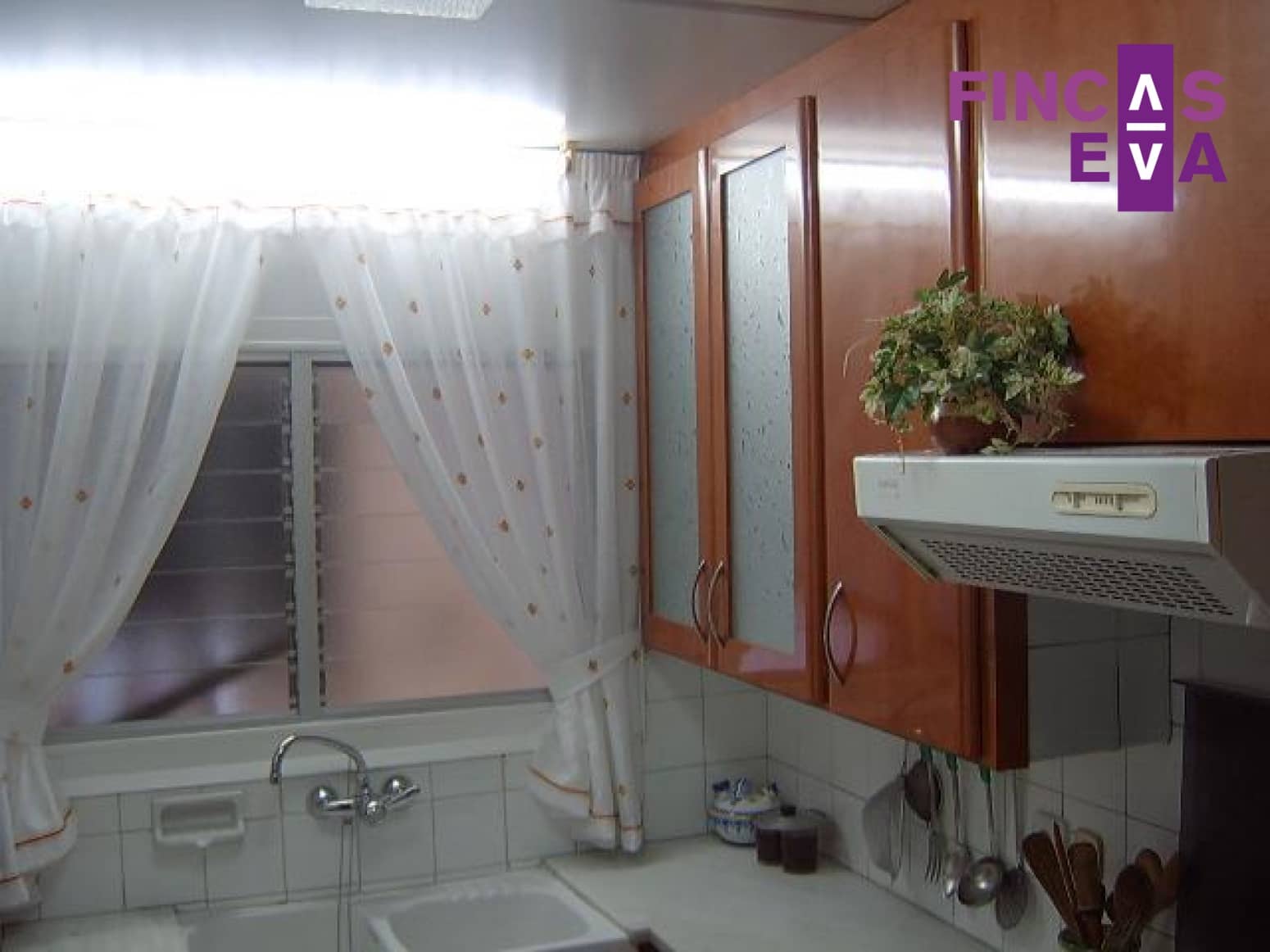 3 soveværelse Lejlighed til salg i Barcelona by - € 250.000 (Ref: 9691499)