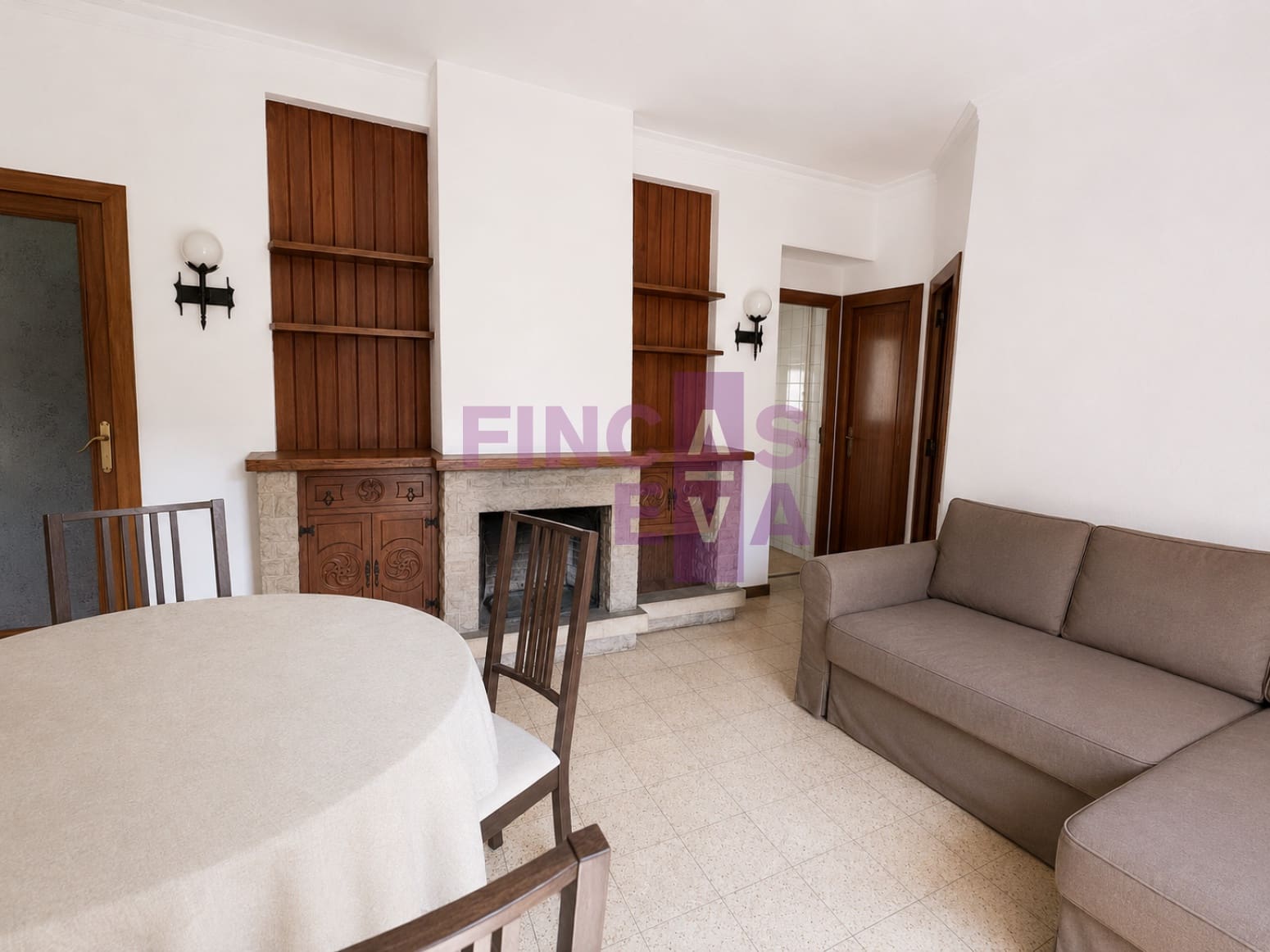 3 bedroom Flat for sale in Barcelona city - € 230,000 (Ref: 9691499)