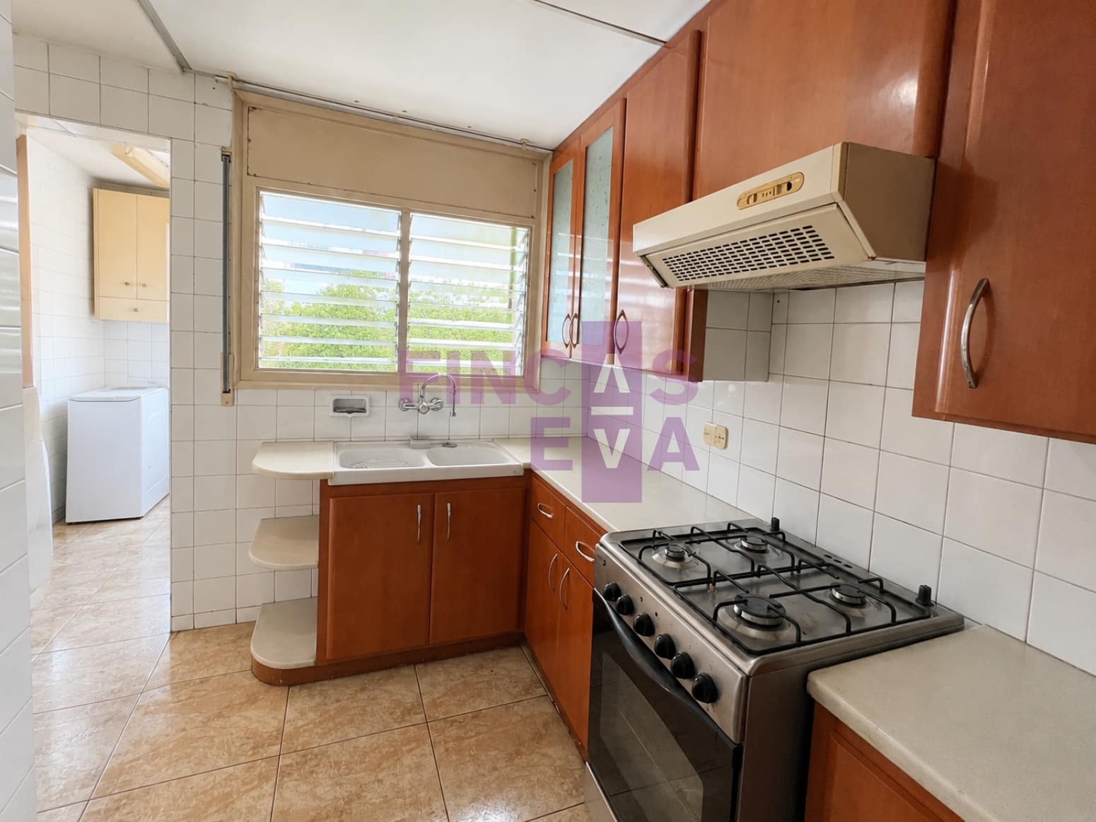 3 bedroom Flat for sale in Barcelona city - € 230,000 (Ref: 9691499)