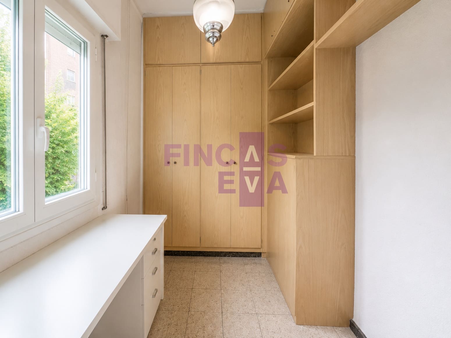 3 bedroom Flat for sale in Barcelona city - € 230,000 (Ref: 9691499)