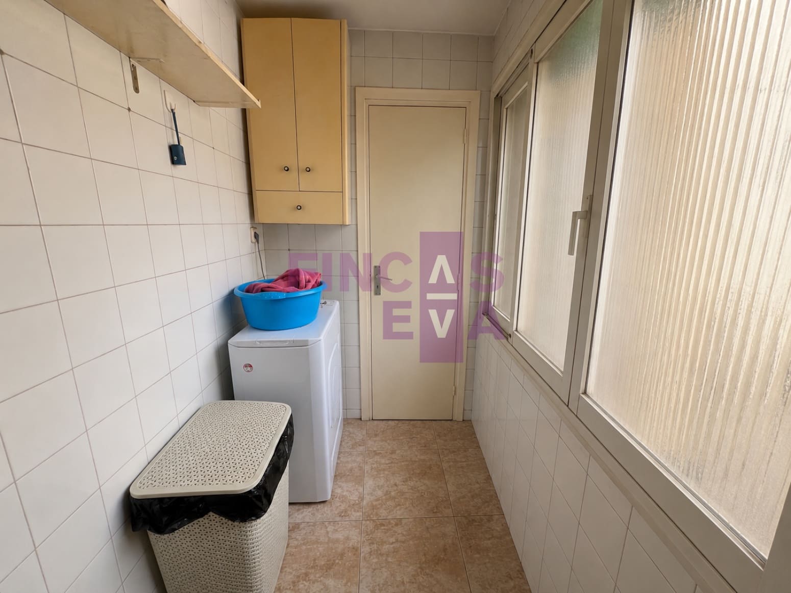 3 bedroom Flat for sale in Barcelona city - € 230,000 (Ref: 9691499)