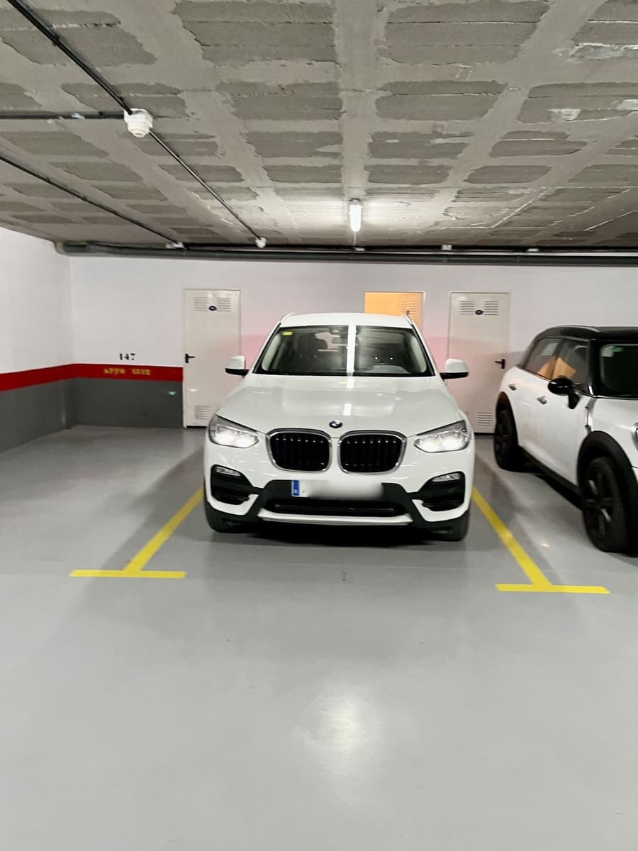 3 Zimmer Wohnung zu verkaufen in Estepona mit Pool Garage - 1.260.000 € (Ref: 9694121)