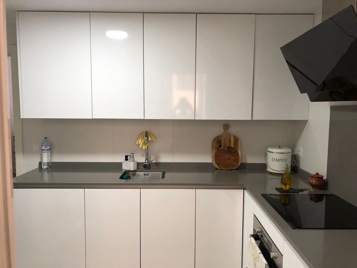 3 bedroom Flat for sale in Marbella with pool garage - € 410,000 (Ref: 9694302)