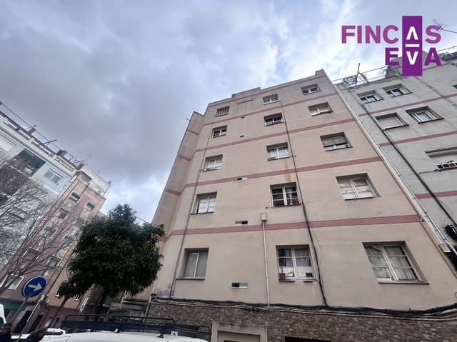 Lejlighed til salg i L'Hospitalet de Llobregat - € 100.000 (Ref: 9694516)