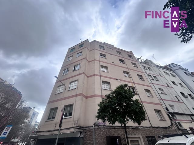 Lejlighed til salg i L'Hospitalet de Llobregat - € 100.000 (Ref: 9694516)