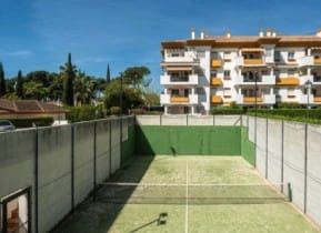 2 soverom Leilighet til salgs i La Carolina - Guadalpín, Marbella med garasje - € 455 000 (Ref: 9696702)
