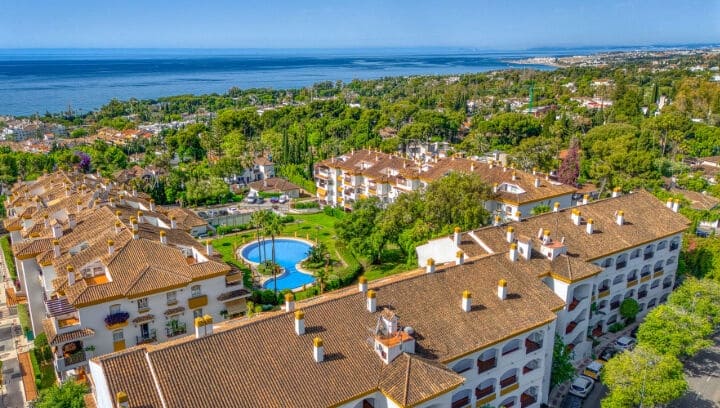 2 sovrum Lägenhet till salu i Marbella med garage - 455 000 € (Ref: 9696702)