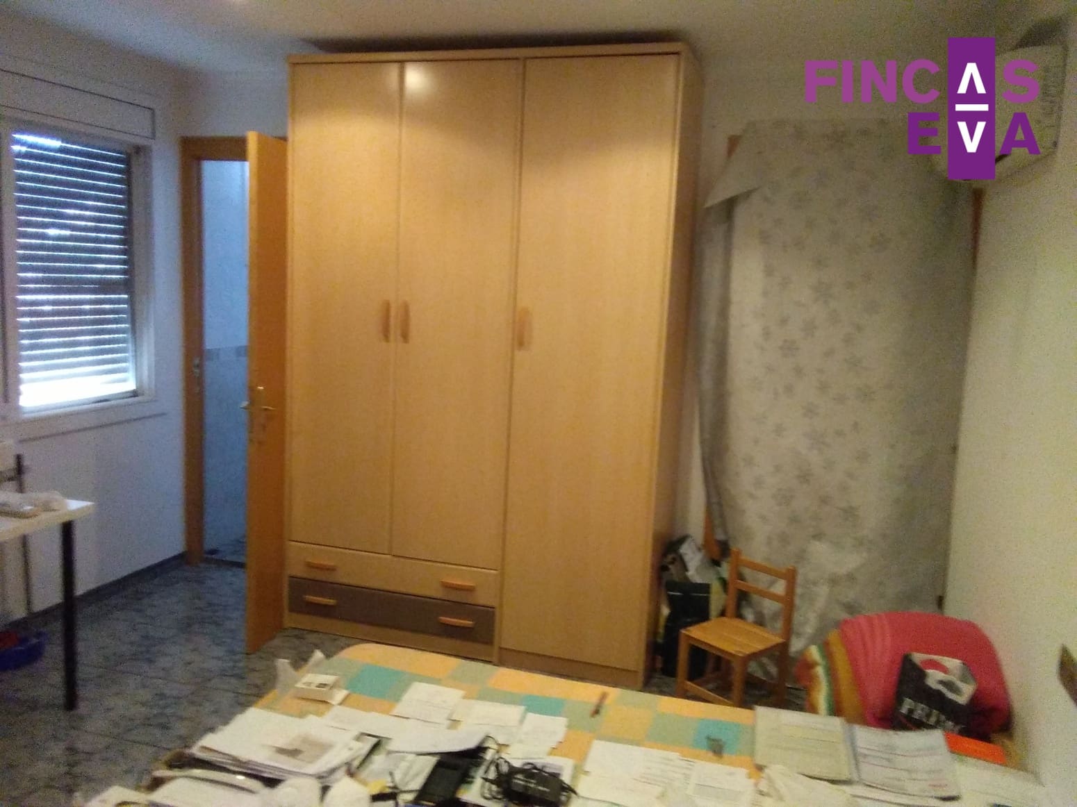 6 bedroom Villa for sale in Sant Vicenc dels Horts - € 350,000 (Ref: 9696703)