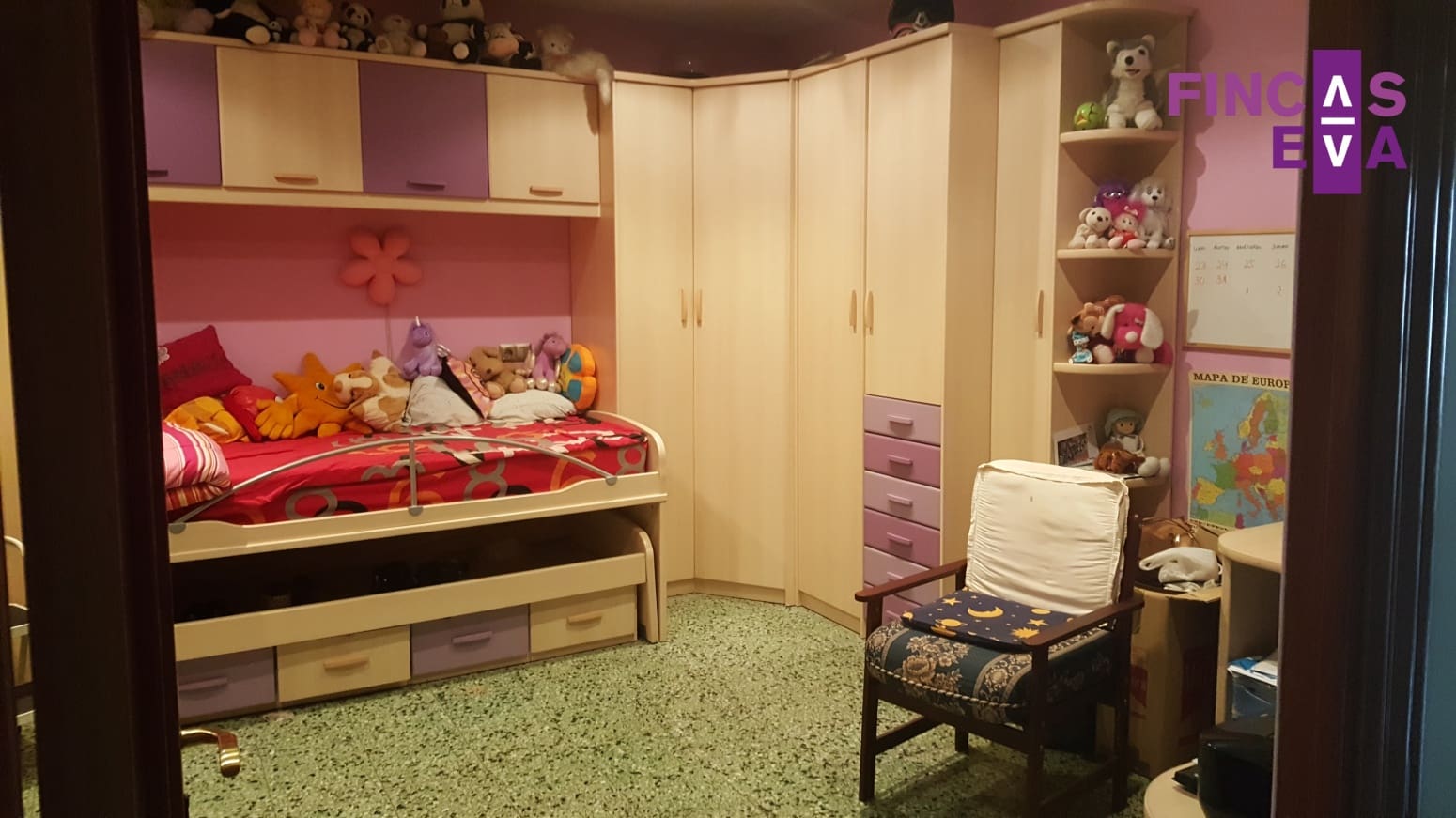 6 bedroom Villa for sale in Sant Vicenc dels Horts - € 350,000 (Ref: 9696703)