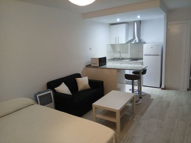 Lägenhet till salu i El Velerín, Estepona med pool garage - 195 000 € (Ref: 9696780)