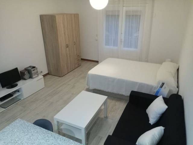 Lägenhet till salu i El Velerín, Estepona med pool garage - 195 000 € (Ref: 9696780)