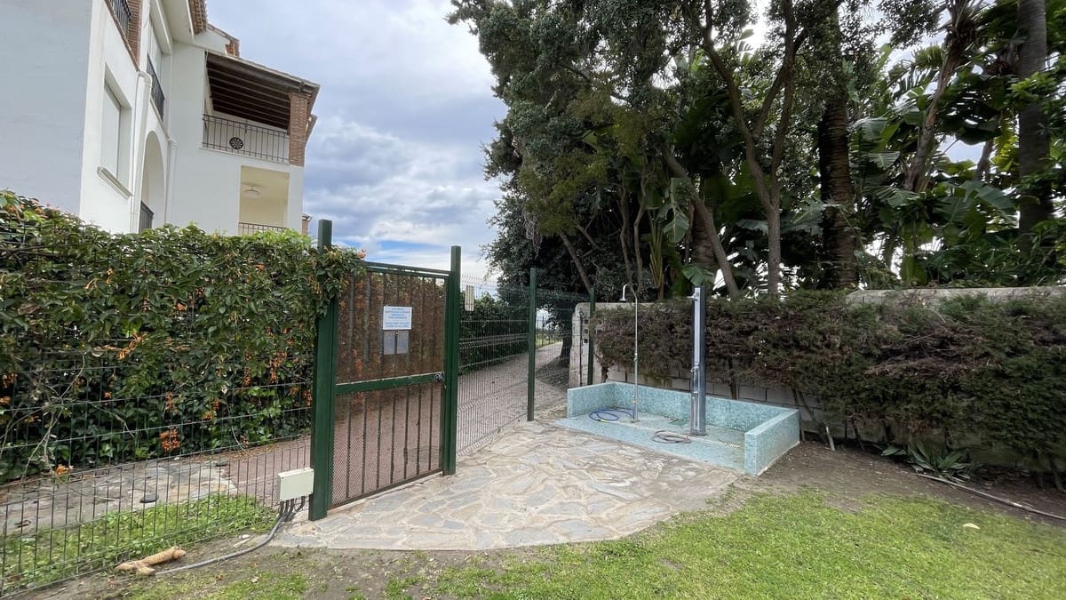 Flat for sale in El Velerin with pool garage - € 195,000 (Ref: 9696780)