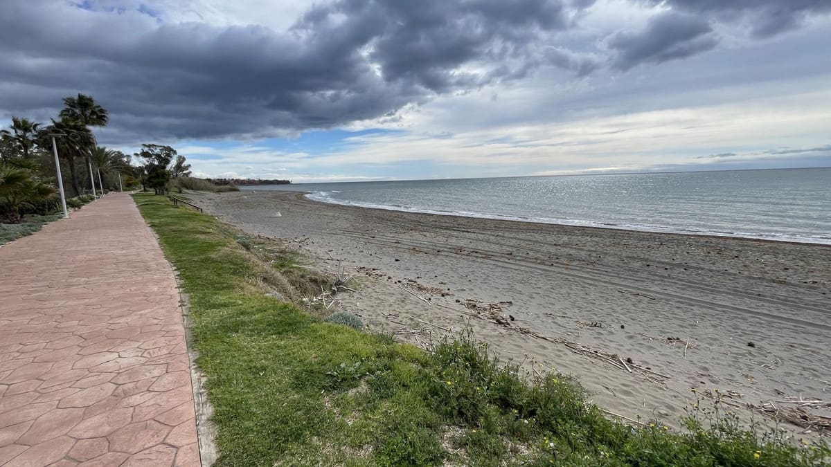 Flat for sale in El Velerin with pool garage - € 195,000 (Ref: 9696780)