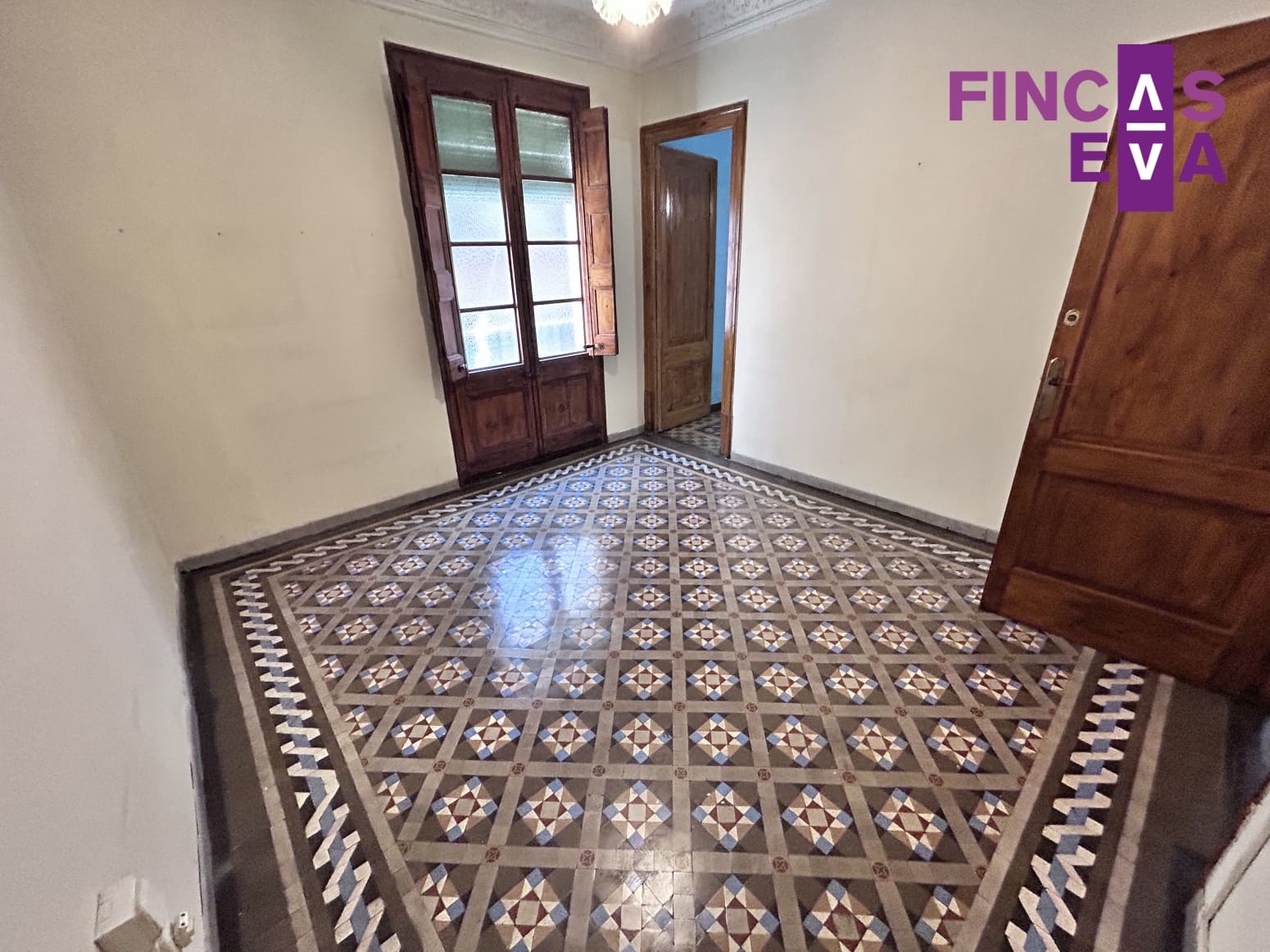 6 slaapkamer Flat te koop in Barcelona stad - € 623.000 (Ref: 9720505)