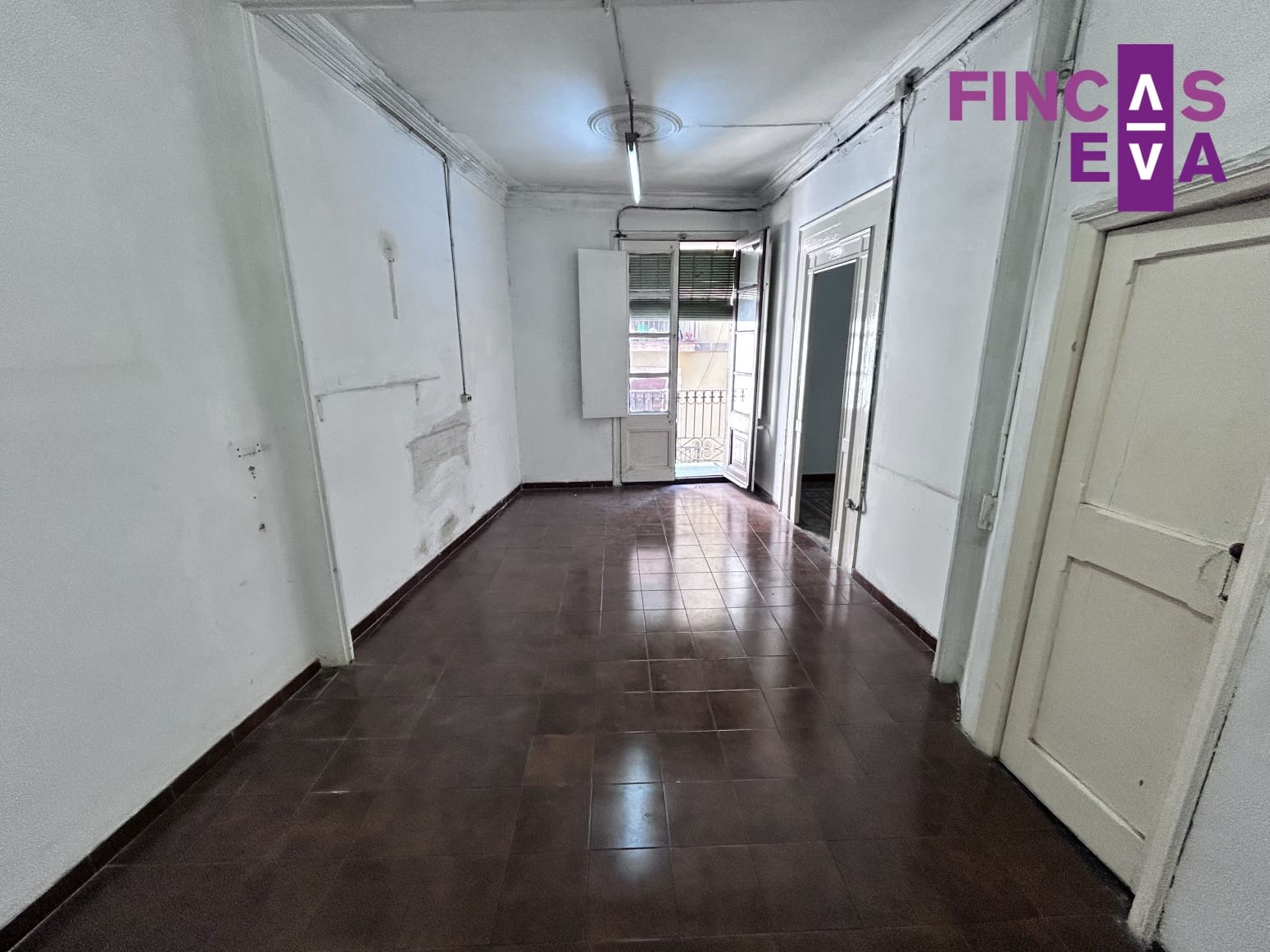 6 slaapkamer Flat te koop in Barcelona stad - € 623.000 (Ref: 9720505)