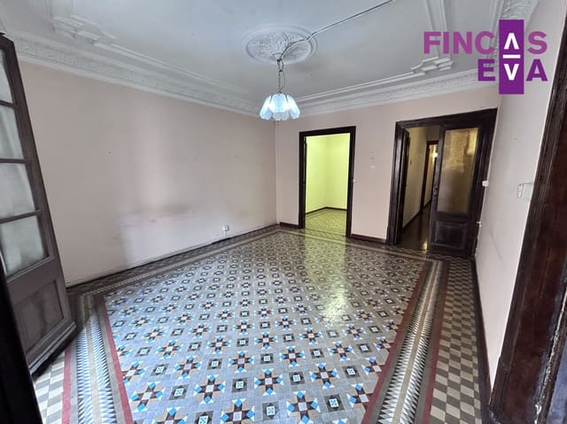 6 bedroom Flat for sale in El Barri Gòtic, Barcelona city - € 623,000 (Ref: 9720505)