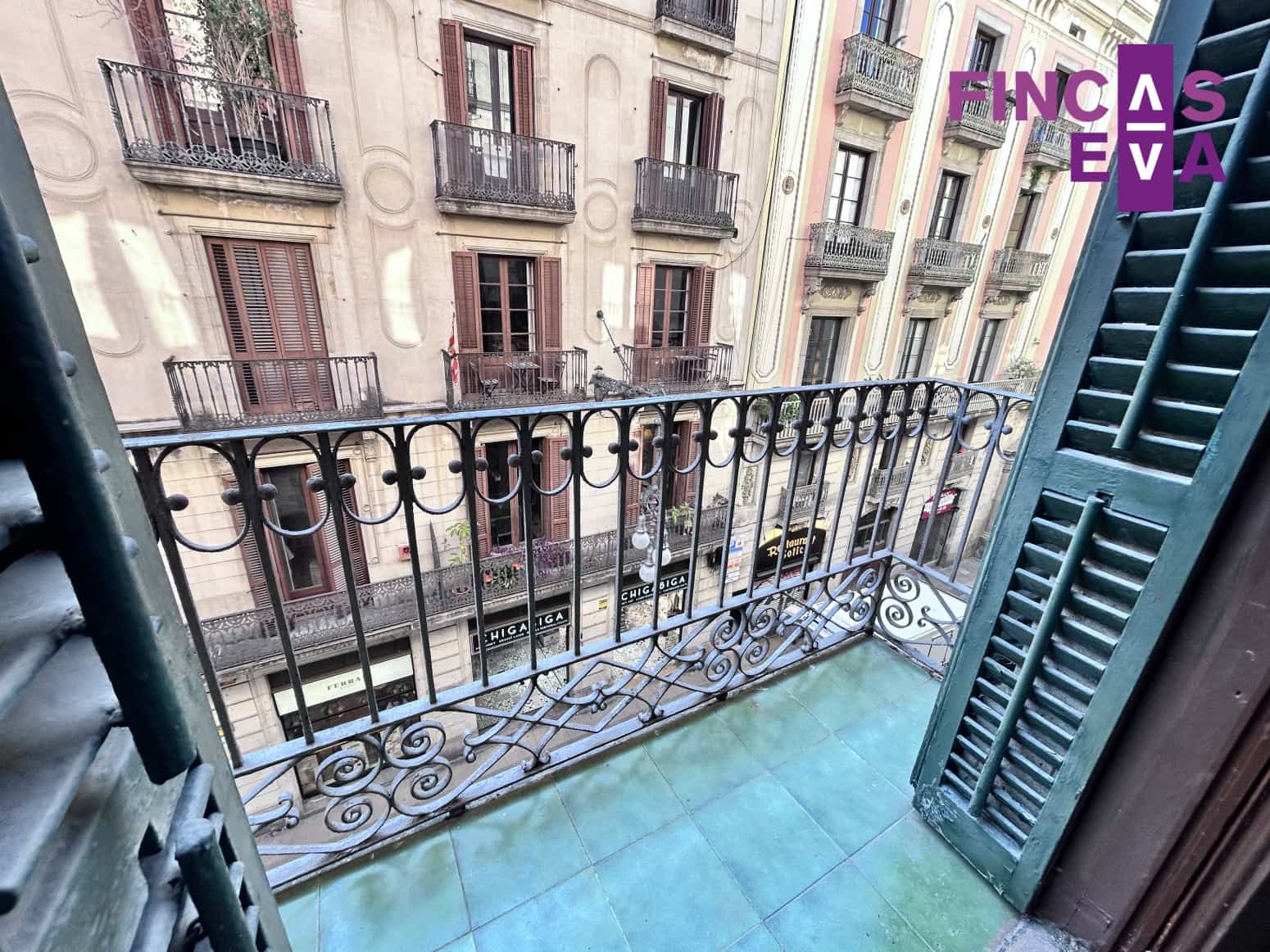 6 slaapkamer Flat te koop in Barcelona stad - € 623.000 (Ref: 9720505)